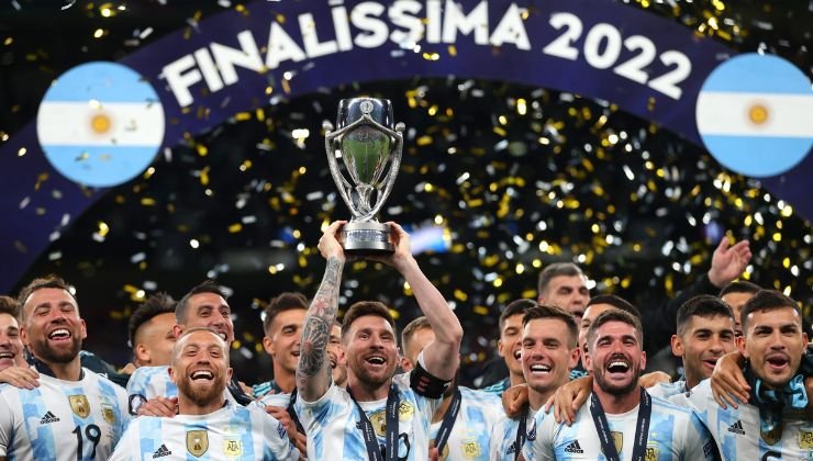 Argentina leva R$ 200 milhões por título da Copa; veja quanto outras  seleções receberam - RIC Mais